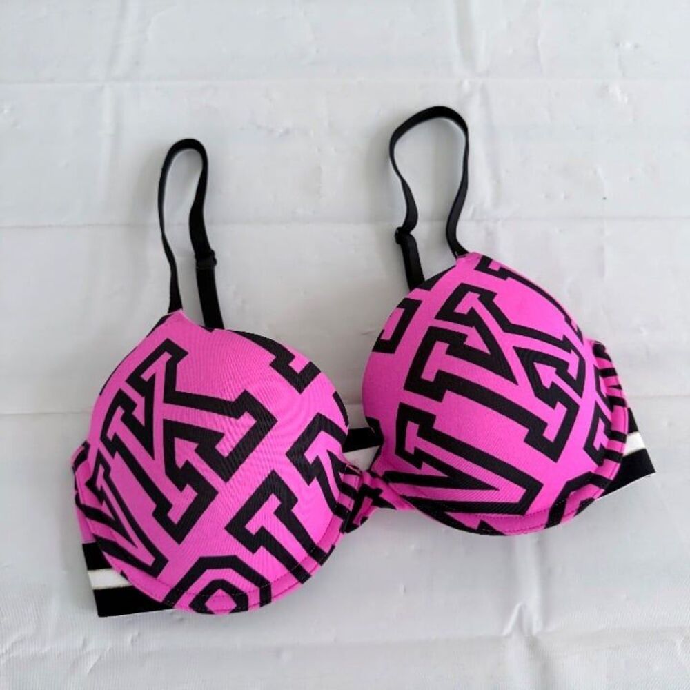 Victoria's Secret Wear Everywhere Tshirt Bra 32D Logo Lightly VS PINK Multi Way